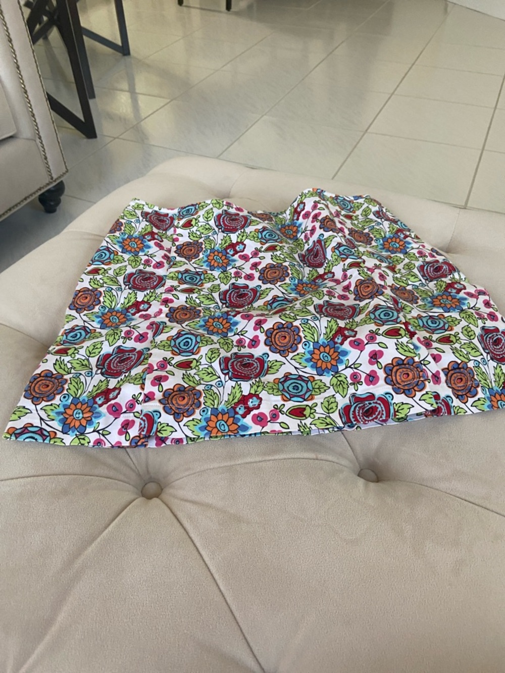 Harold’s Floral  Print  Skort - White with Multicolor Flowers